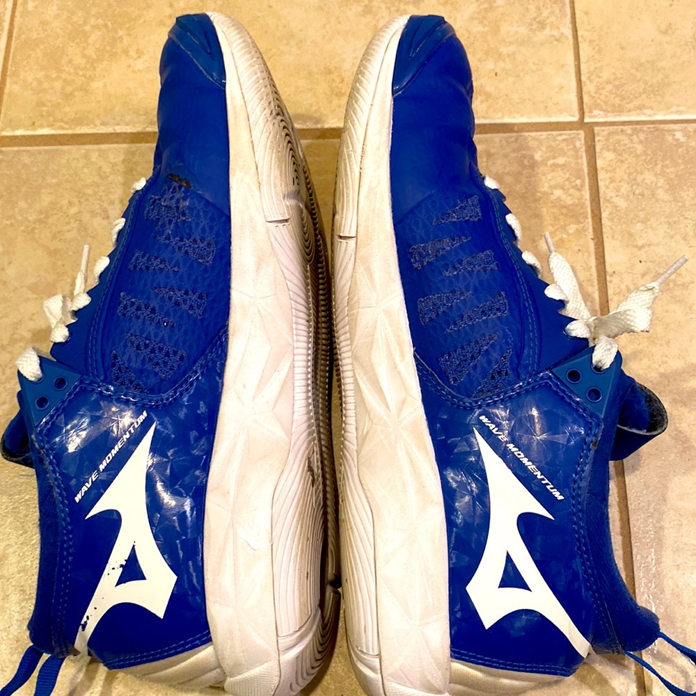EUC 🏐 MIZUNO WAVE MOMENTUM COBALT BLUE VOLLEYBALL 🏐 COURT SNEAKERS—wknd SALE!! - Picture 7 of 11